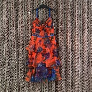 Floral Tiered Midi Dress
Marchesa Notte sz.10